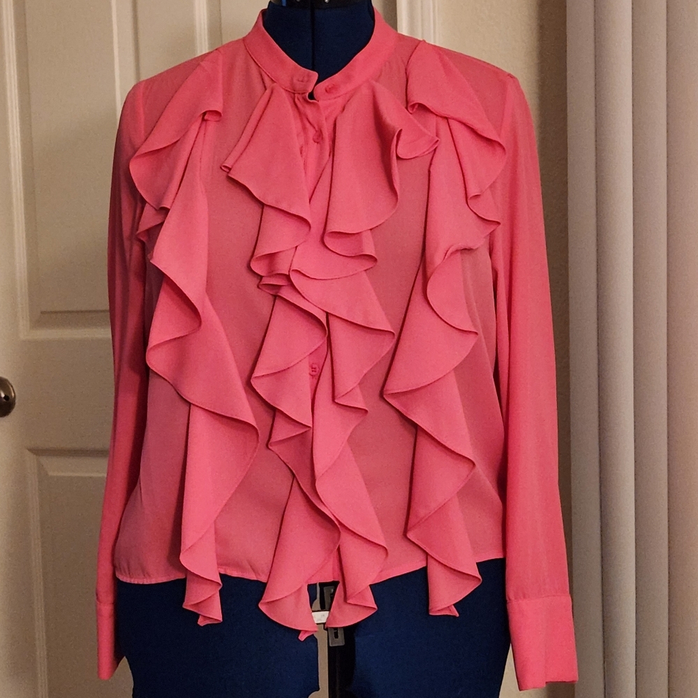 Luxe Moda, Large Fuschia blouse with ruffles. NWT